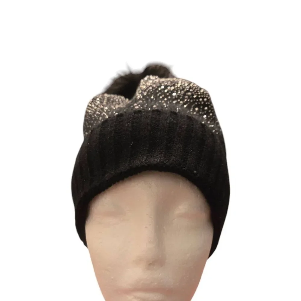Women's One Size Black Knit Embellished Rhinestones & Faux Fur Pompom Hat